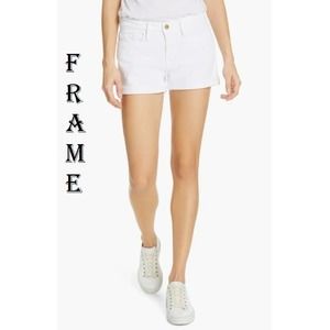 Frame Le Cut Off Denim Shorts in White size 28